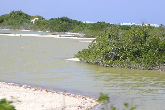 6 Pond Anguilla