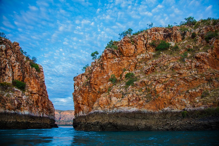 1 Horizontal Australia