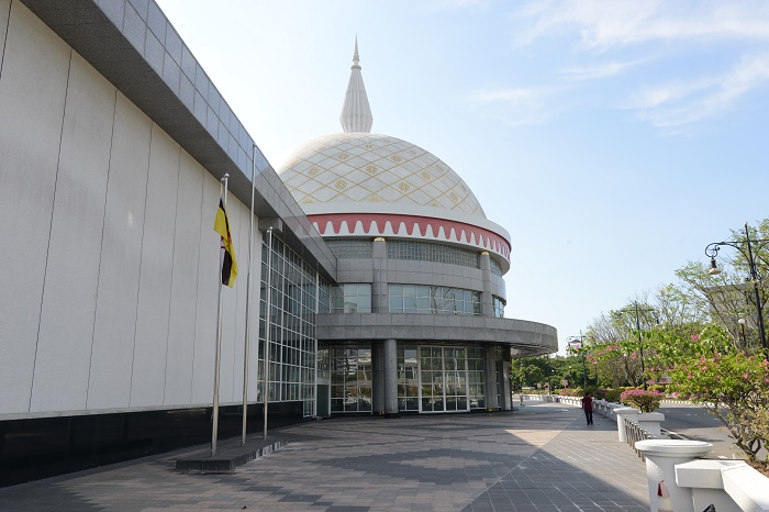 1 Royal Regalia Brunei