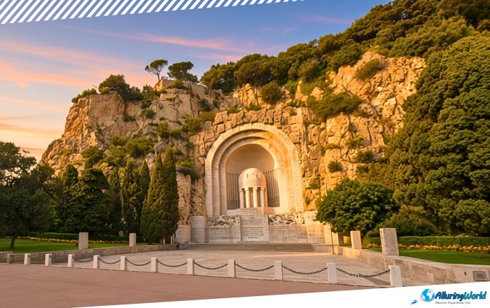 4 Monuments aux Morts in Nice