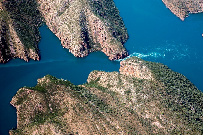 5 Horizontal Australia