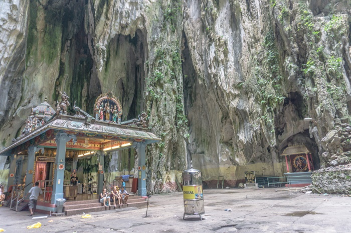 6 Batu Caves