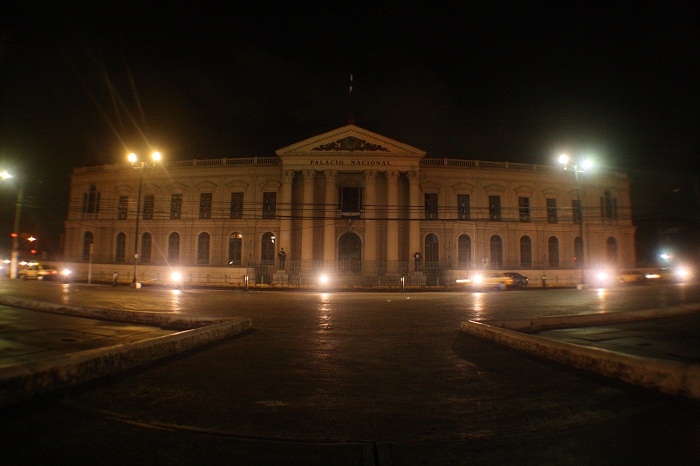 2 Palace Salvador