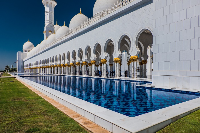 6 Zayed Mosque