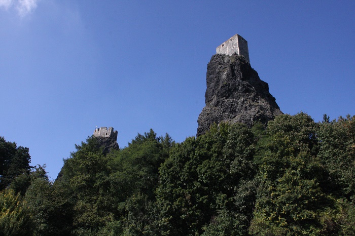 9 Trosky Castle