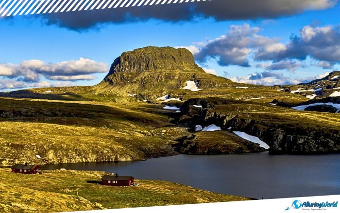 1 Hårteigen Mountain