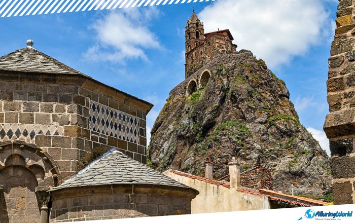 2 Saint Michel d’Aiguilhe Church