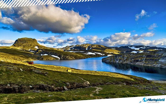 6 Hårteigen Mountain