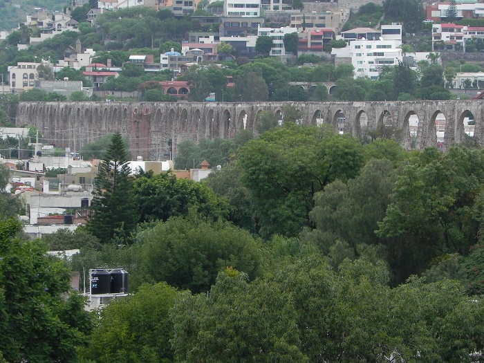 6 Queretaro Aqueduct