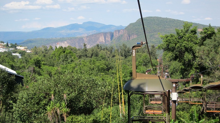 2 Barranca Oblatos