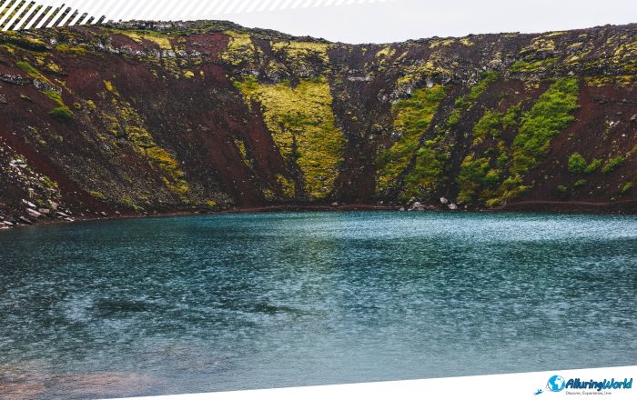 2 Kerið Crater Lake