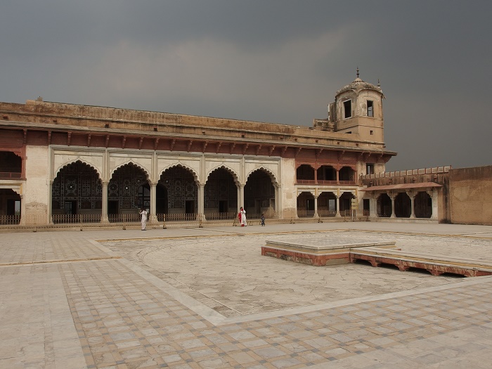 6 Lahore Fort