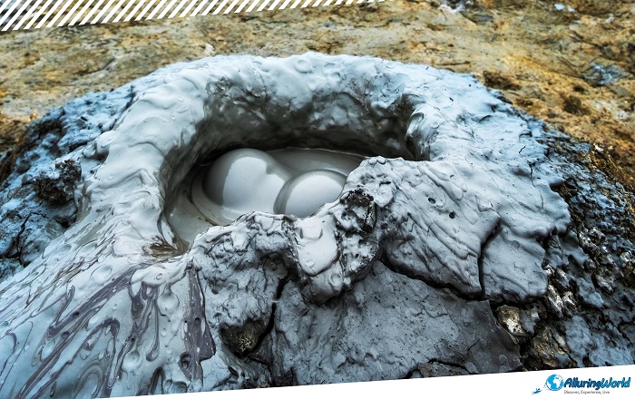 6 Mud Volcanoes in Azerbaijan