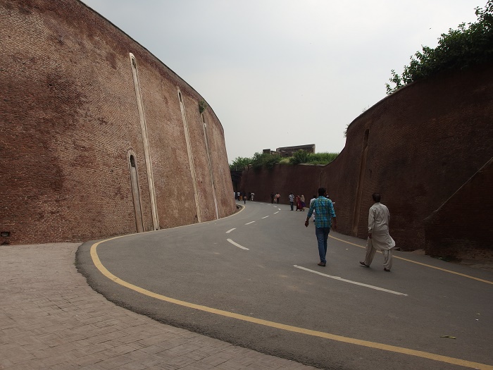 9 Lahore Fort