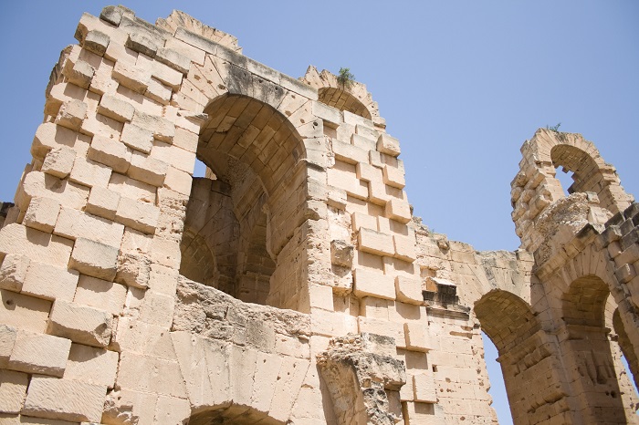 11 El Jem