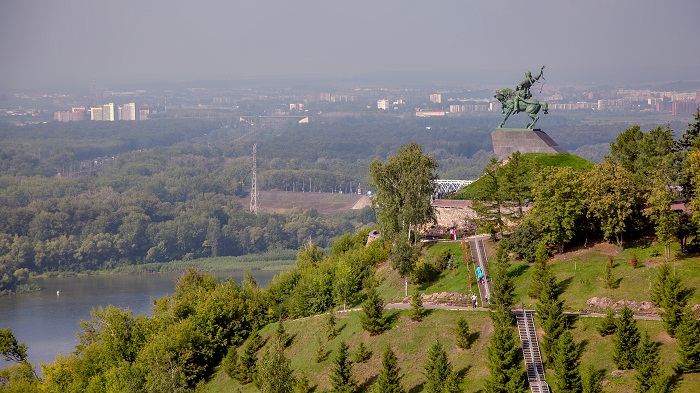 4 Salavat Statue