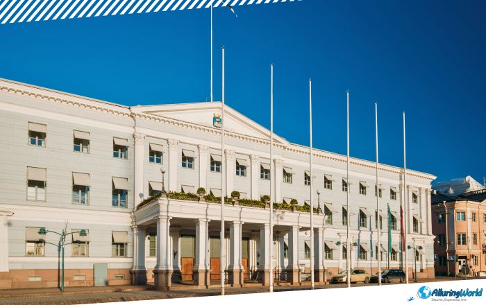 5 Helsinki City Hall