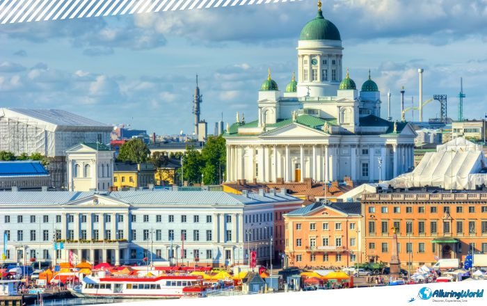 7 Helsinki City Hall