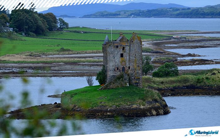 3 Castle Stalker