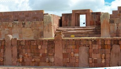 2 Tiwanaku Archaeological Site