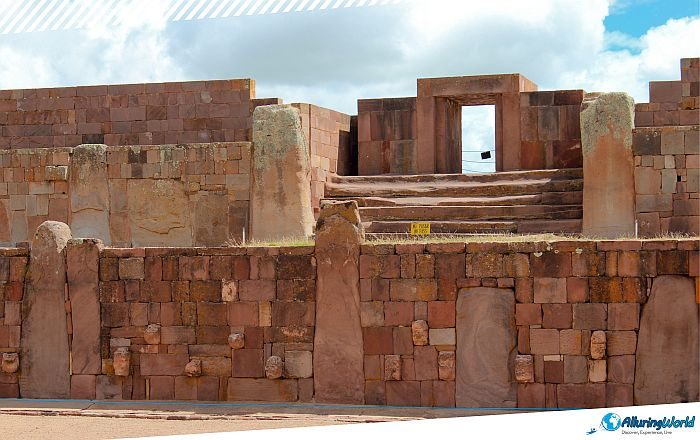 2 Tiwanaku Archaeological Site