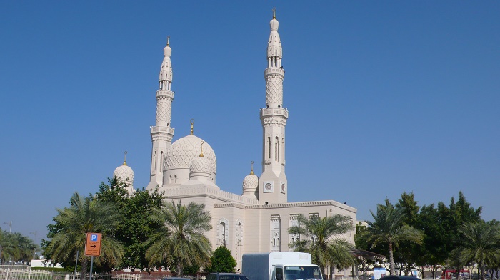 3 Jumeirah Mosque