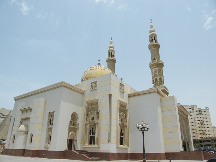 4 Jumeirah Mosque