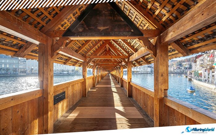 4 Kapellbrücke Bridge in Lucerne