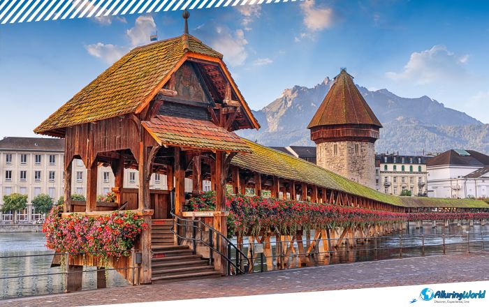 6 Kapellbrücke Bridge in Lucerne