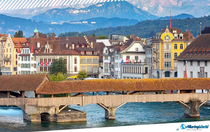 7 Kapellbrücke Bridge in Lucerne