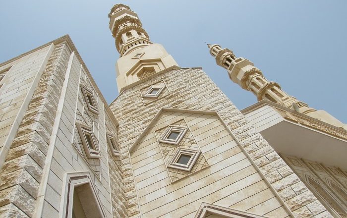 8 Jumeirah Mosque