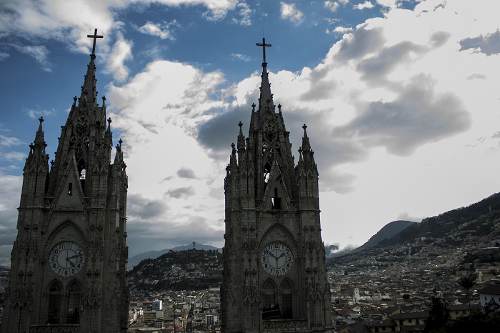 8 Quito Basilica