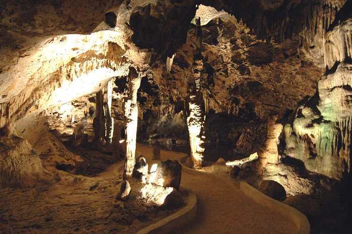 7 Hato Caves