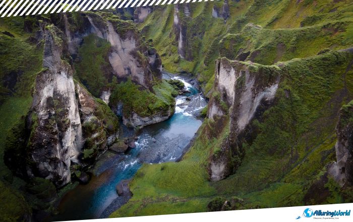 7 Fjaðrárgljúfur Canyon in Iceland