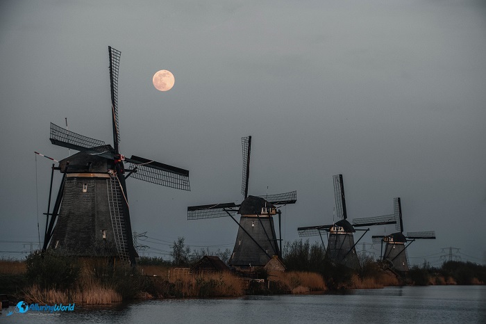 1 Kinderdijk