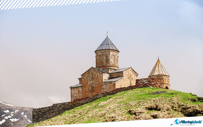 6 Gergeti Trinity Church