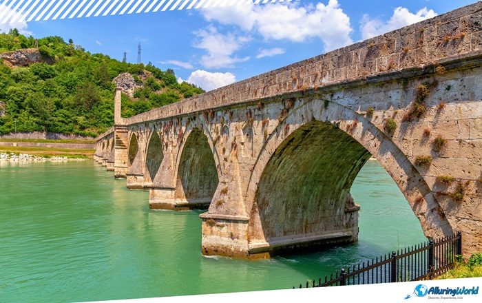 10 Mehmed Paša Sokolović Bridge