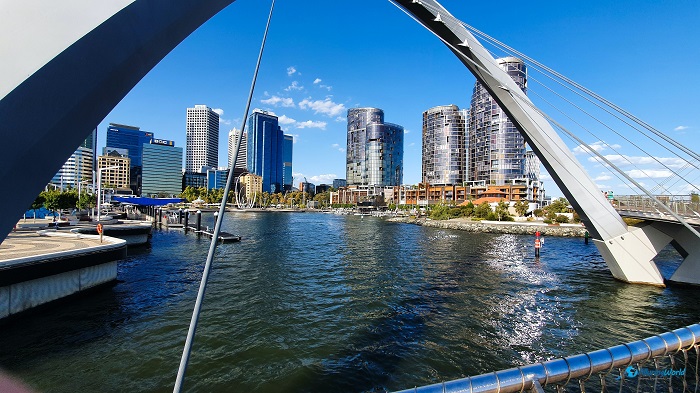 2 Elizabeth Quay Bridge