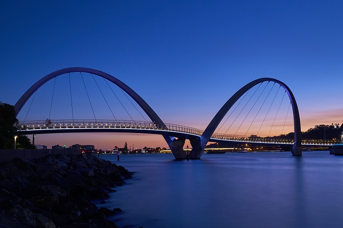 5 Elizabeth Quay Bridge