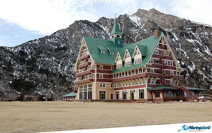 6 Prince of Wales Hotel
