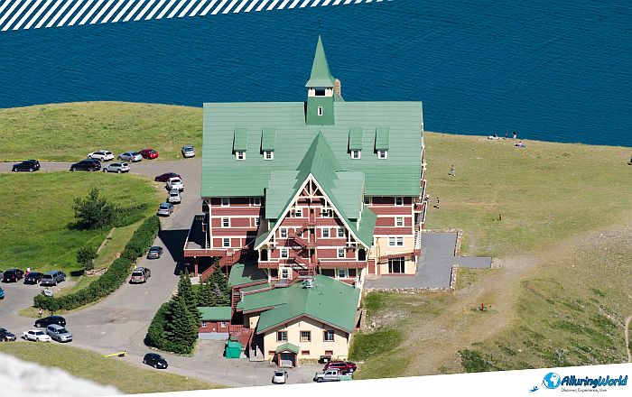 8 Prince of Wales Hotel