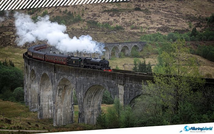 1 Glenfinnan Viaduct in Scotland
