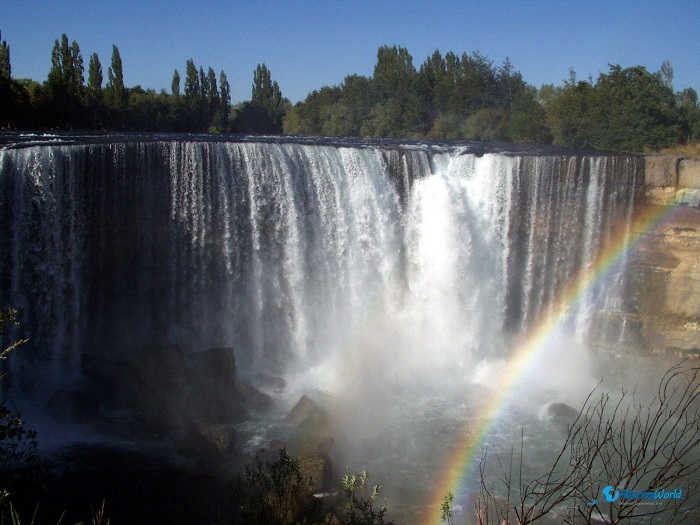 4 Laja Falls