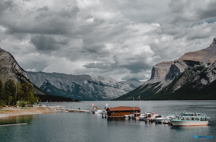 4 Lake Minnewanka