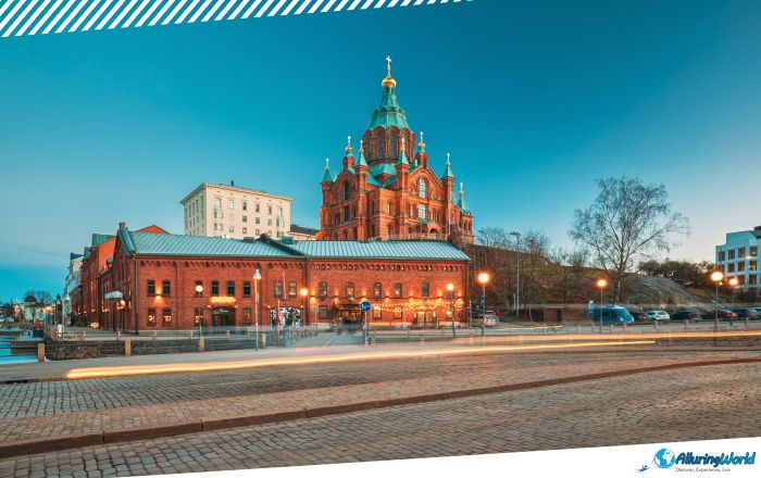 10 Uspenski Cathedral in Helsinki