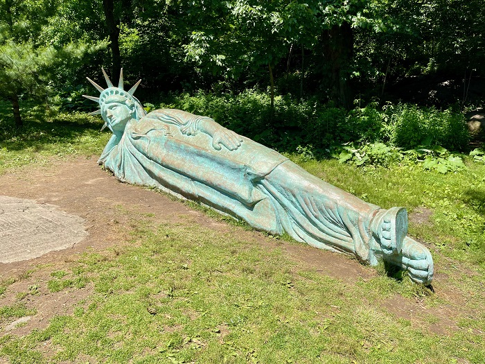 4 Reclining Liberty