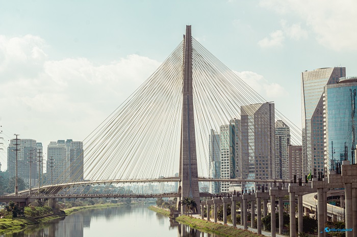 8 Paulo Bridge
