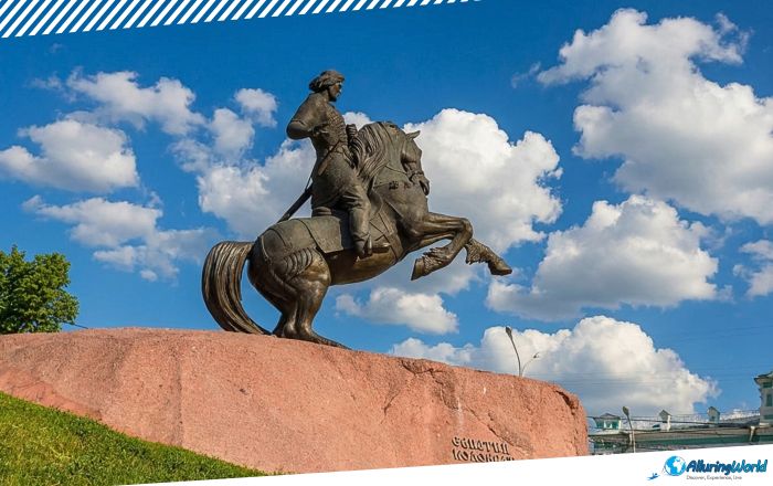 3 Evpaty Kolovrat Monument