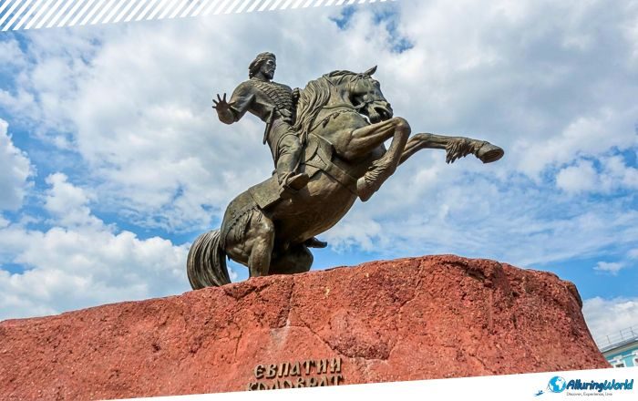 5 Evpaty Kolovrat Monument