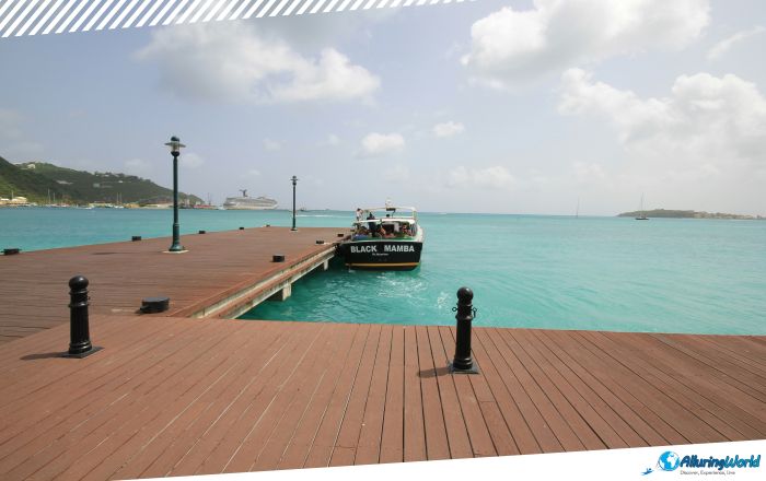 7 Captain Hodge Wharf in Phillipsburg, Sint Maarten